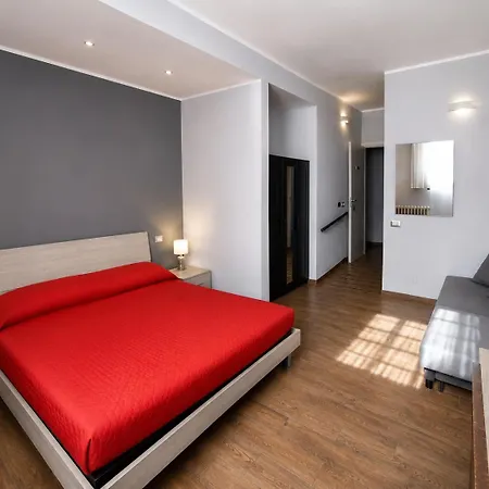 Guest House Roma Private Rooms